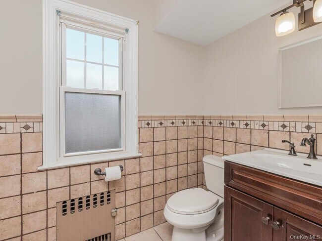 Building Photo - 45 Emerson St