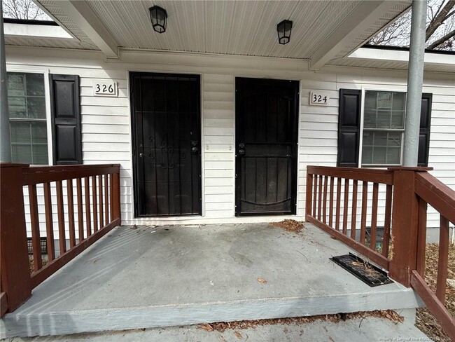 Primary Photo - 324 Rhew St