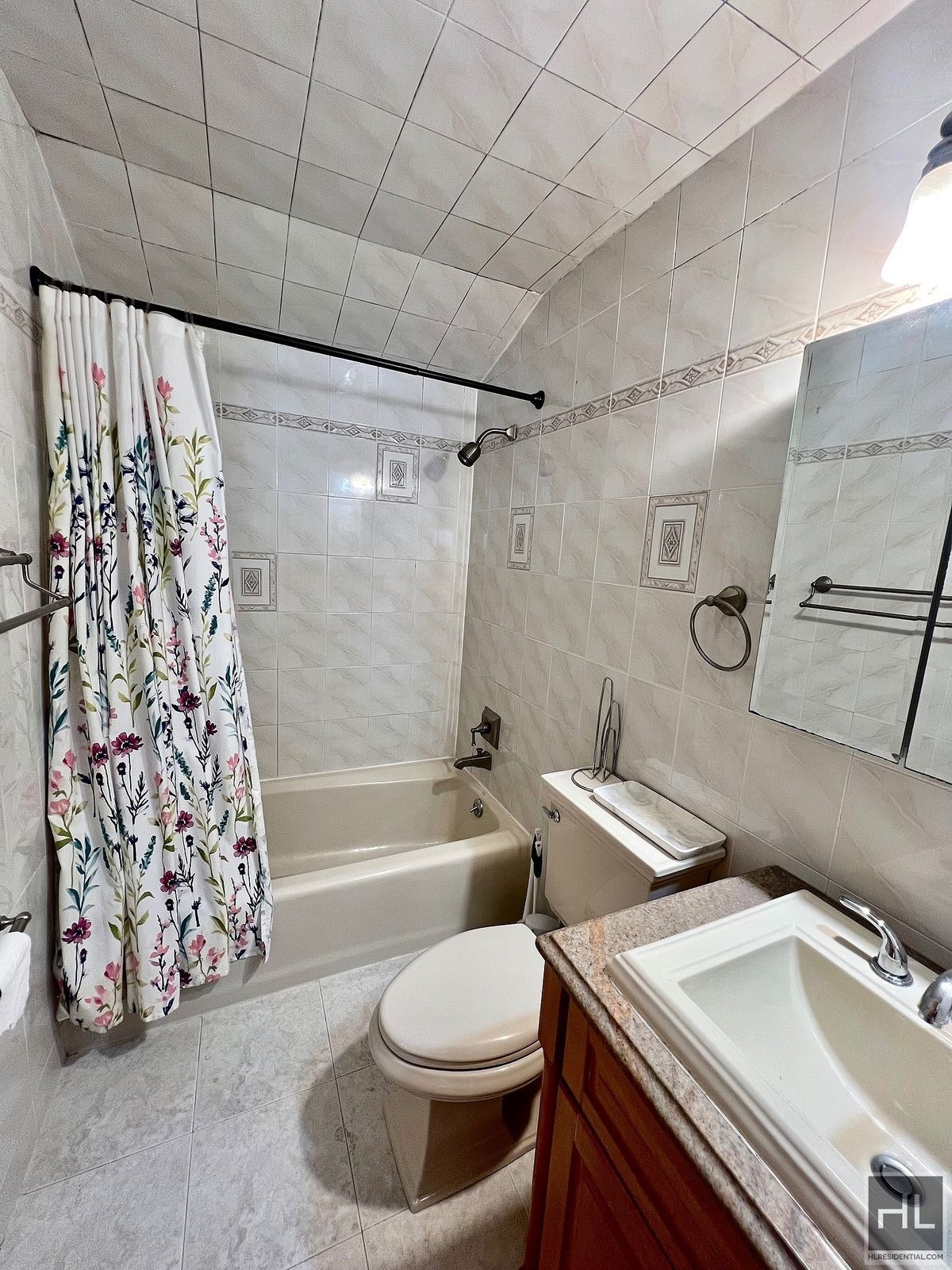 Building Photo - KLONDIKE AVENUE