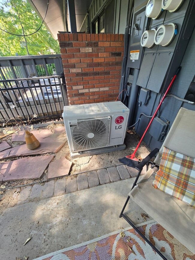 Building Photo - 1541 Adriel Ct