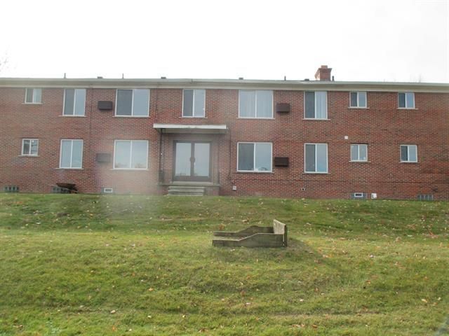 Building Photo - 66 Riverview Dr