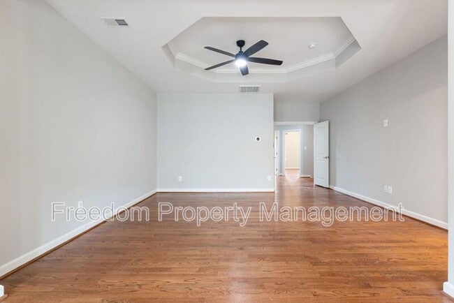 Building Photo - 42524 Rowderbury Square