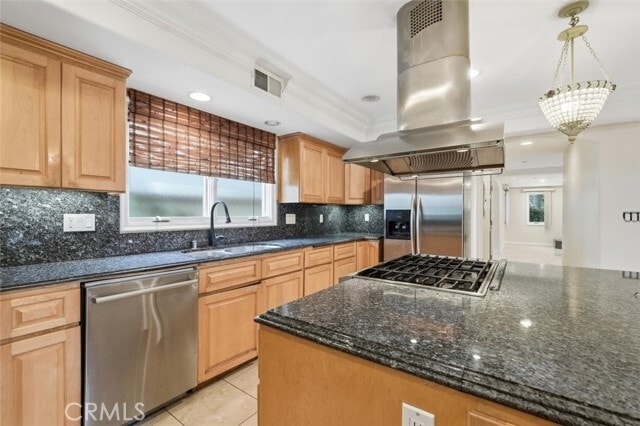 Building Photo - 233 S Irena Ave