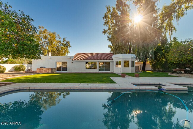 Building Photo - 10638 E Turquoise Ave