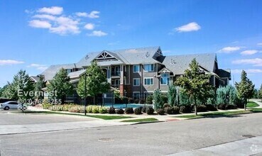 Building Photo - Comfortable 2-Bedroom Condo Living with Po...