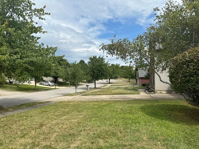 Building Photo - 969 Ridgebrook Rd
