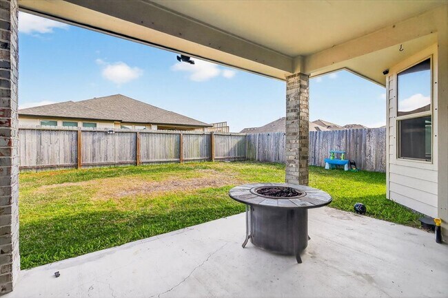 Building Photo - 2614 Vista del Sol