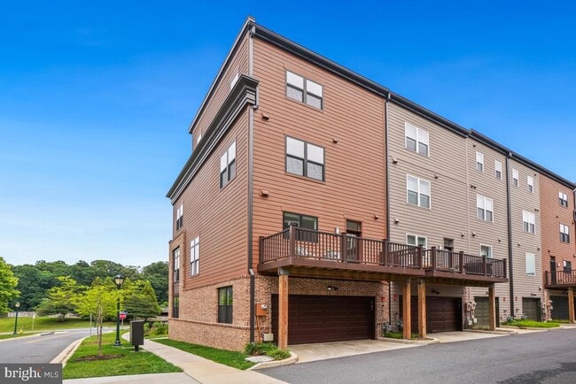 Building Photo - 3104 Royal Fern Pl