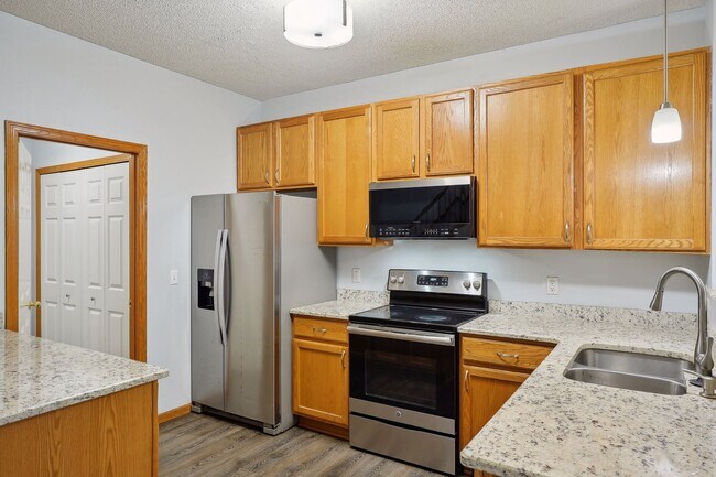 Building Photo - 7451 Derby Ln