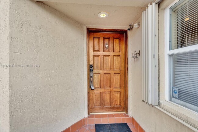 Building Photo - 6427 SW 132nd Ct Cir