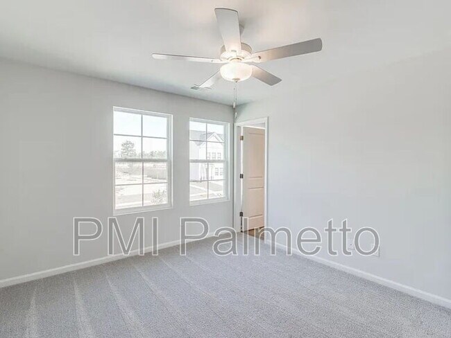 Building Photo - 3022 Harborview Dr