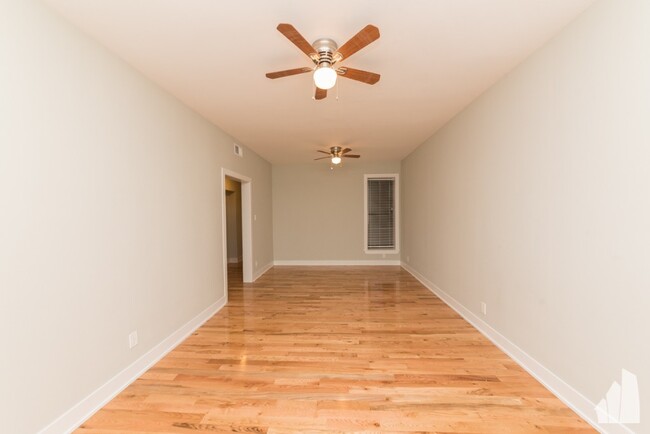 Building Photo - 627 oakdale-3