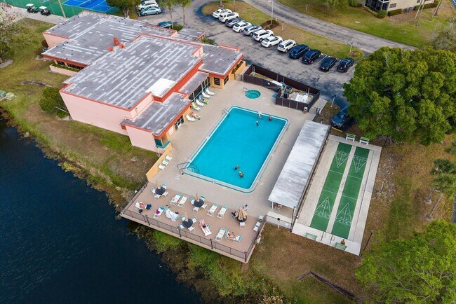 Building Photo - 29 Lake Vista Trail