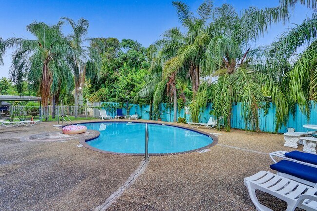 Building Photo - 2514 Taylor St