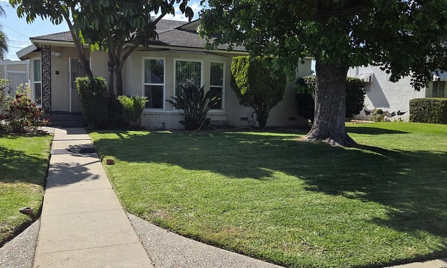 Building Photo - Stunning 3BR/1BA Home in Prime West Covina Neighborhood