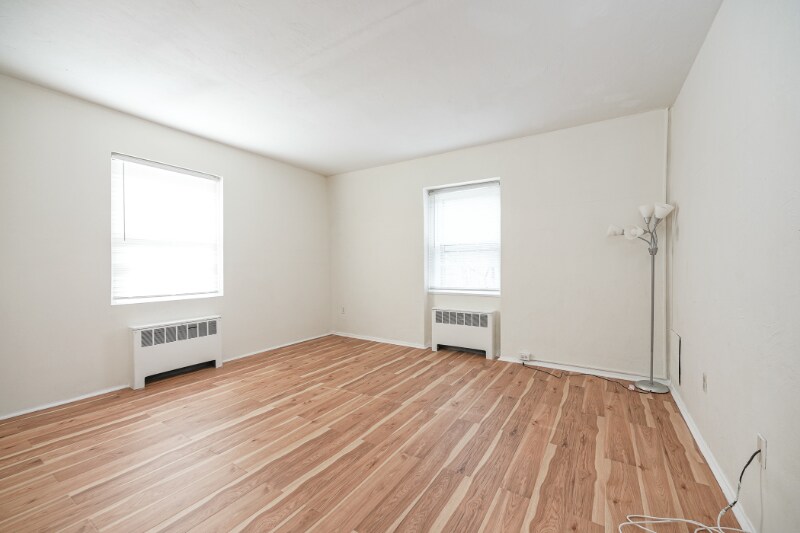 Building Photo - 671 Franklin Pl