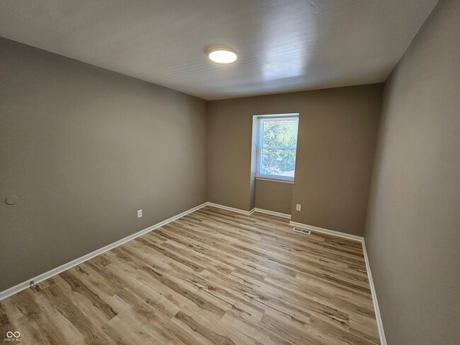Building Photo - 6312 Commons Dr