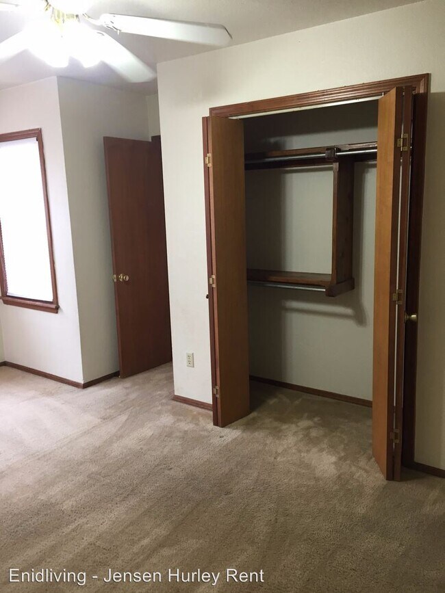 Building Photo - 1 br, 1 bath House - 1025 W. Maine