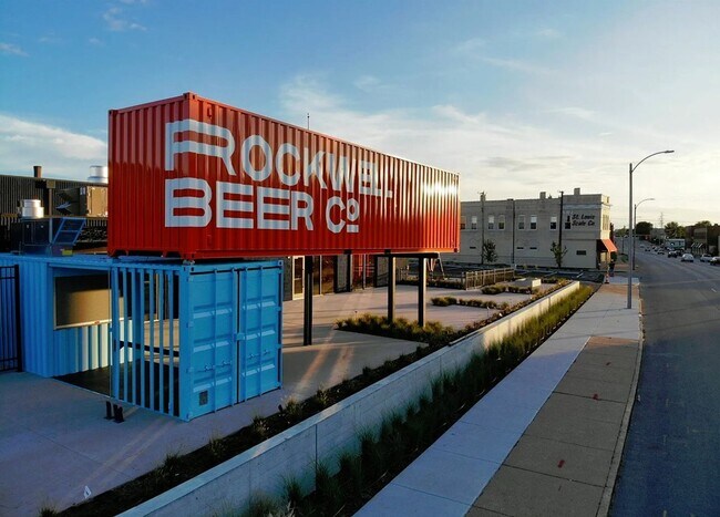 Building Photo - 1337 S Vandeventer Ave