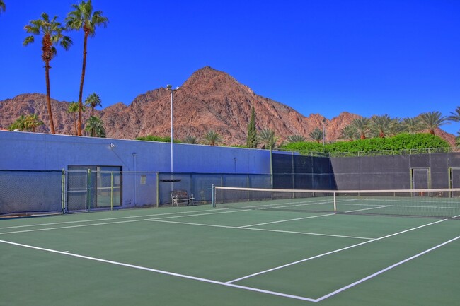 Building Photo - 48720 Santa Ursula St