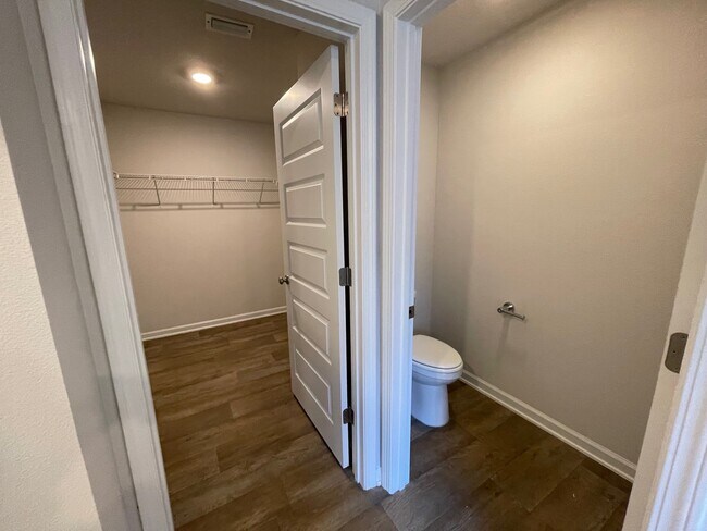 Building Photo - 10817 Northern Dancer Ct