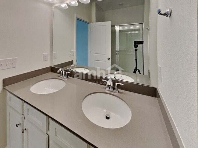 Building Photo - 3113 Artemisia Ln