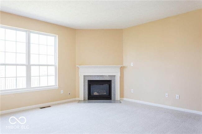 Building Photo - 13800 Stanford Dr