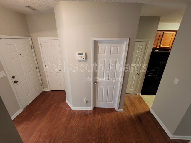 Building Photo - 176 Shenandoah Dr