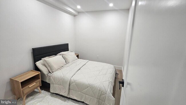 Building Photo - 3923 14th St NW