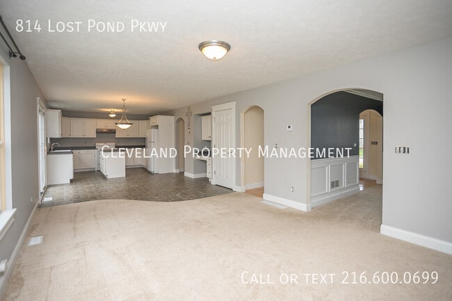 Building Photo - 814 Lost Pond Pkwy