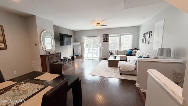 Building Photo - 110 Halliard Dr