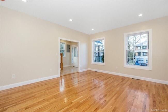 Building Photo - 16 Grand Blvd