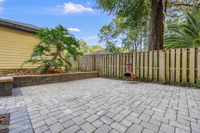 Building Photo - 6840 SW 80th Dr