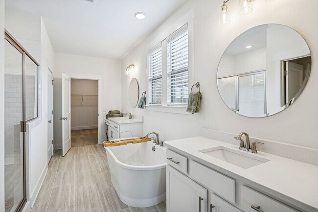 Building Photo - Stunning Craftsman-Style Rental Home with Flexible Living Space & Luxury Upgrades!