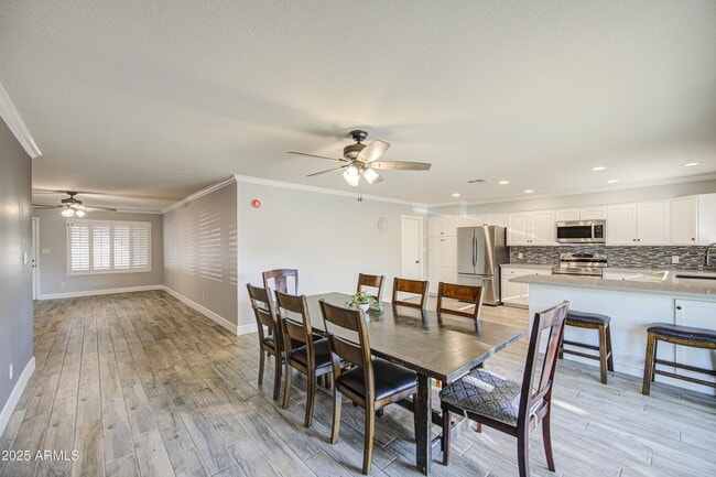 Building Photo - Move in Ready, Electricity Included!!