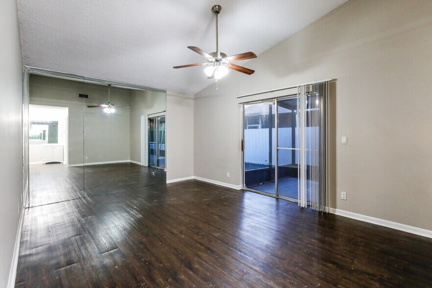 Building Photo - 3130 Salinas Way