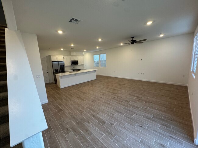 Building Photo - 1137 Granite Dr