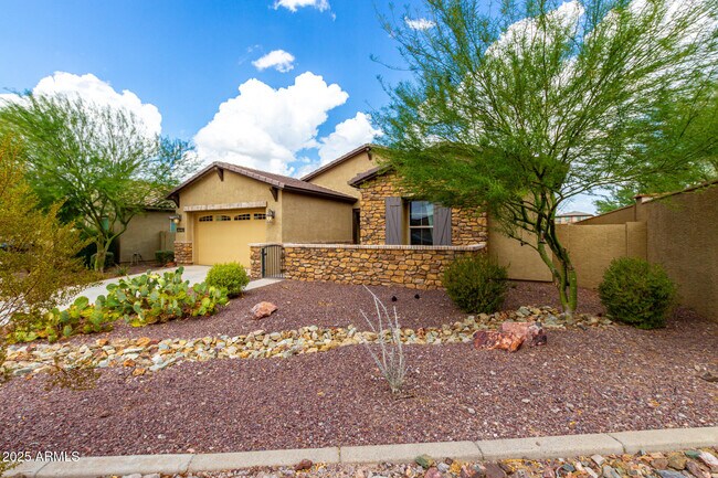 Building Photo - 17826 W Gold Poppy Way