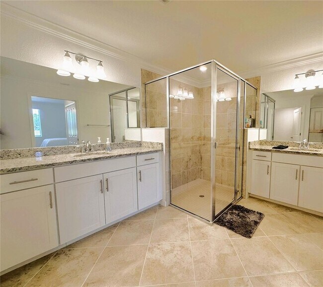 Building Photo - 14648 Sycamore Ct