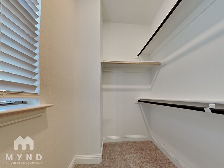 Building Photo - 6288 Rilla St