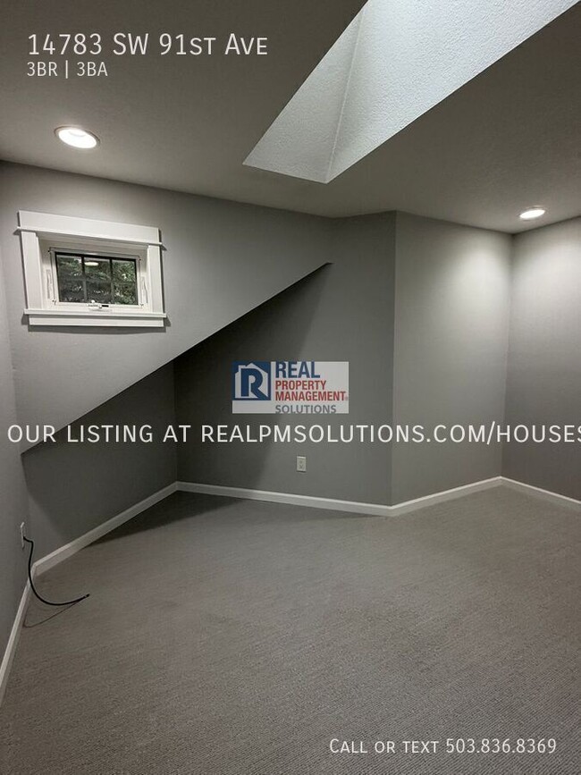Building Photo - 14783 SW 91st Ave