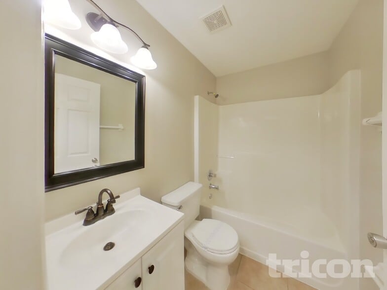 Building Photo - 4716 Hunts Ct