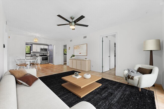 Building Photo - 50 SE 12th St