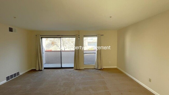 Building Photo - Concord Beautiful 2 bedroom 1 bath condo l...