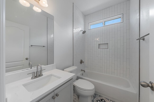 Building Photo - 14708 Little Anne Dr