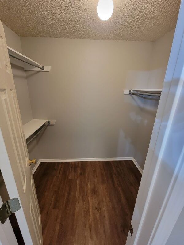 Building Photo - 1010 S Liberty Dr