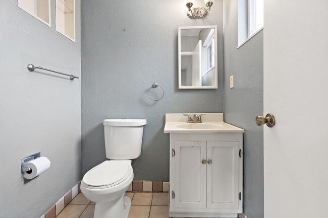 Building Photo - Move In NOW! Beautiful Davis Home Near UC Davis | Bright Open Layout + Private Backyard