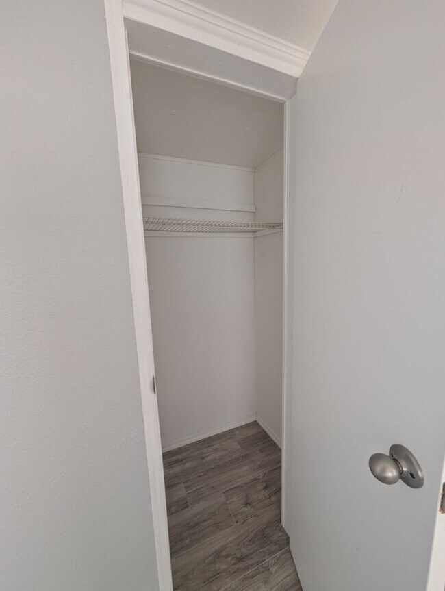 Building Photo - 2Bedroom /1.5 Bath Mobile in Mims Nicely Updated