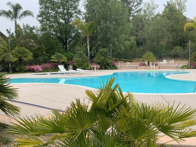 Building Photo - A Spacious and Serene Oasis in the Heart of Verdigris