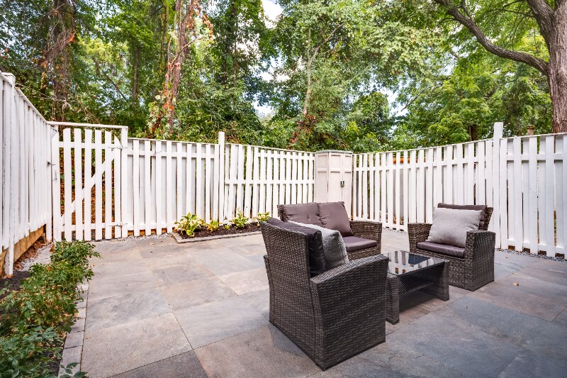 Building Photo - 428 Reneau Way